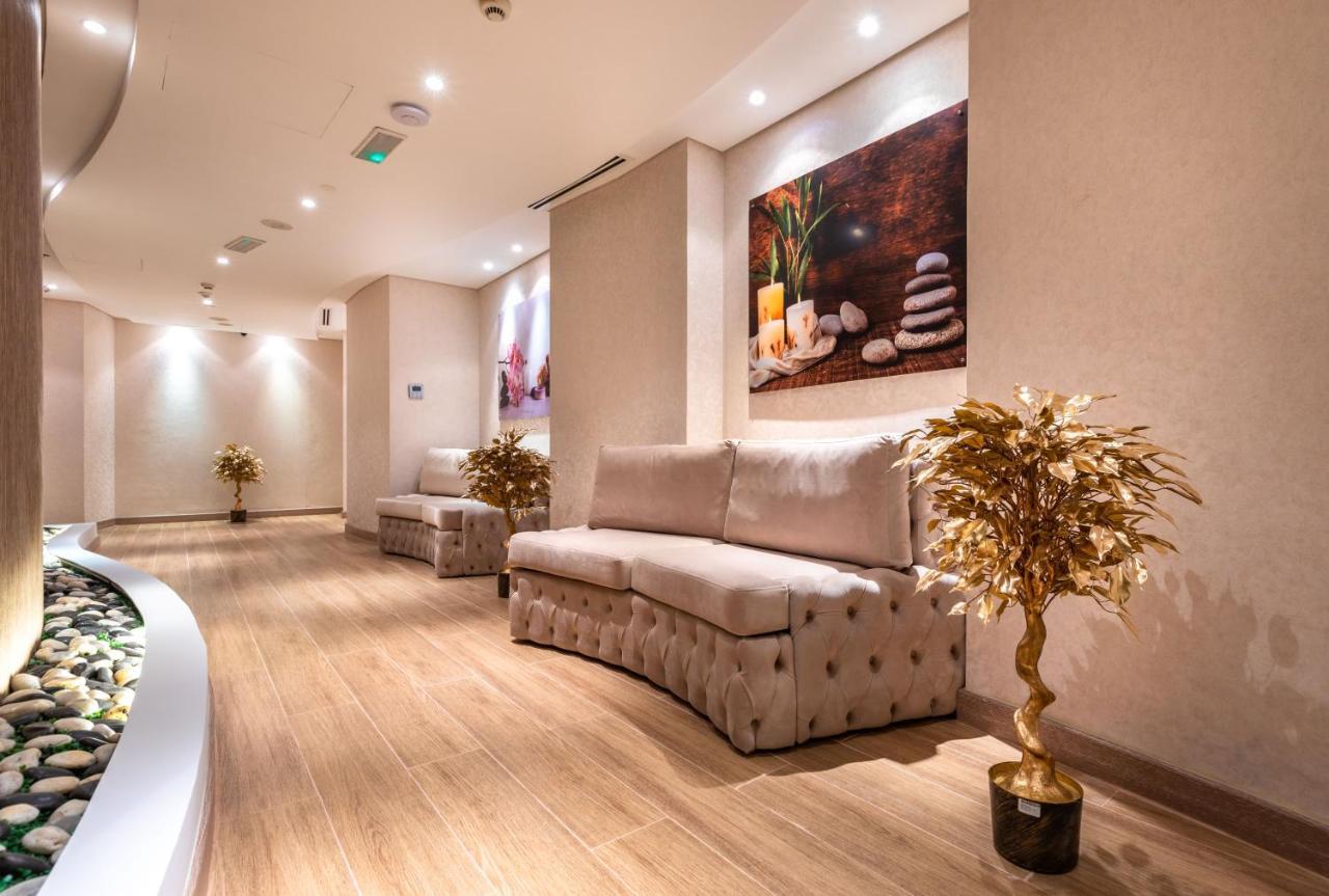 New Blue Rose Hotel Doha Eksteriør billede